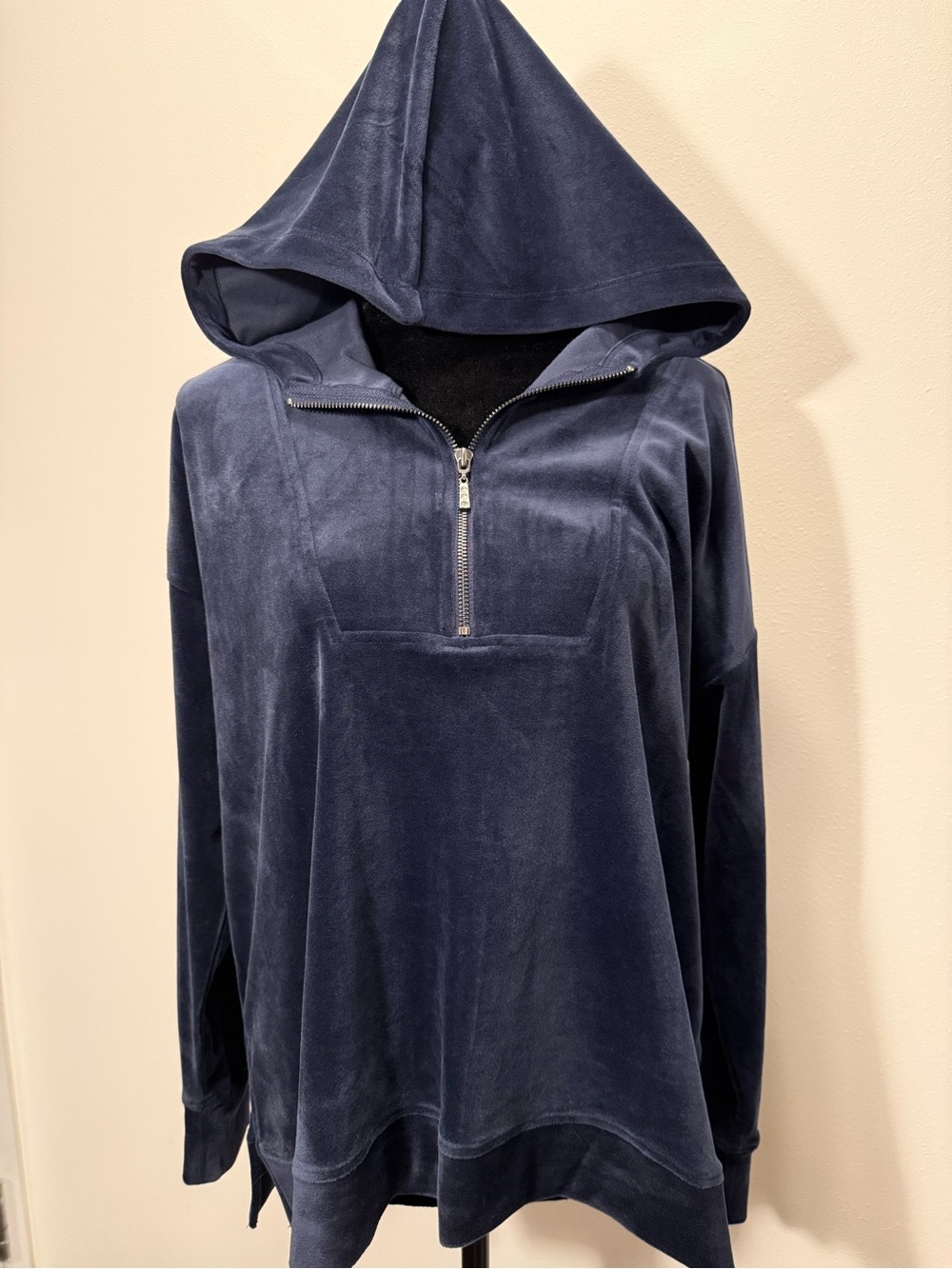 Cable & Gauge Studio Navy Velvet Pullover
